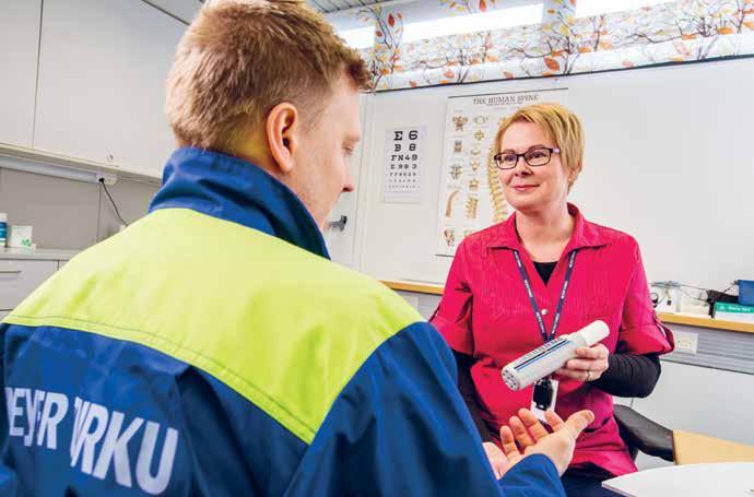 04 Maailmanluokan osaamista Telakan oma terveysasema palvelee Meyerin työntekijöitä heti telakan aitojen ulkopuolella.