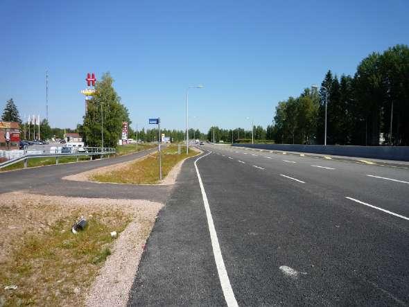 osalta, mutta ovat silti oman alueensa paikallisesti tärkeimpiä joukkoliikennepysäkkejä. Kuva 14.