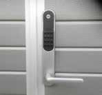nosto-ovessa valittavissa Karmien väri lisähinnasta nosto-oven sävyssä Toimitetaan sulkijalla, lukolla ja kahvalla Valmistetaan