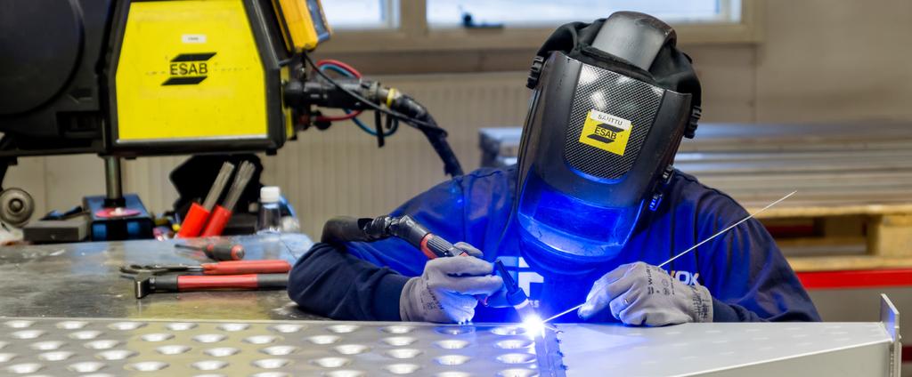 Innovatiivinen ja tehokas kennorakenne on erittäin kestävää ja monipuolista. Erilaisten muotojen valmistaminen on helppoa ja rakenteeseen saa helposti asennettua esimerkiksi kaapeleita tai eristeitä.