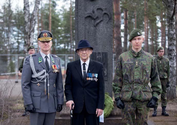 VAKA-säätiön stipendi Kapteeni Tommi Myyryläinen on Karjalan prikaatin esikunnan huolto-osastolla työskennellessään kehittänyt joukkojen perustamisen valmiudellisia asioita tarmokkaasti, aikaan