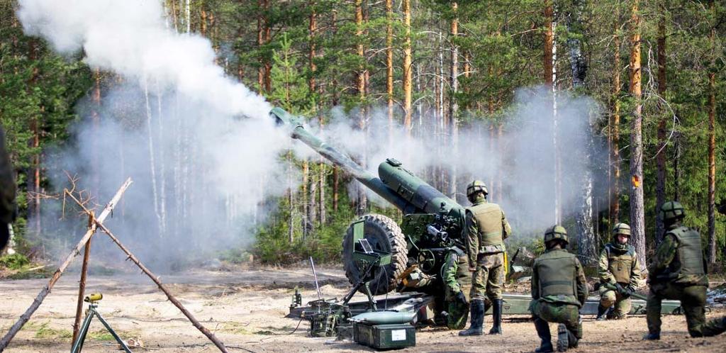 Karjalan tykistörykmentti Kranaatinheitinlinja Ilta alkaa hämärtyä metsässä, pimeätoiminnan valmistelut on tehty.