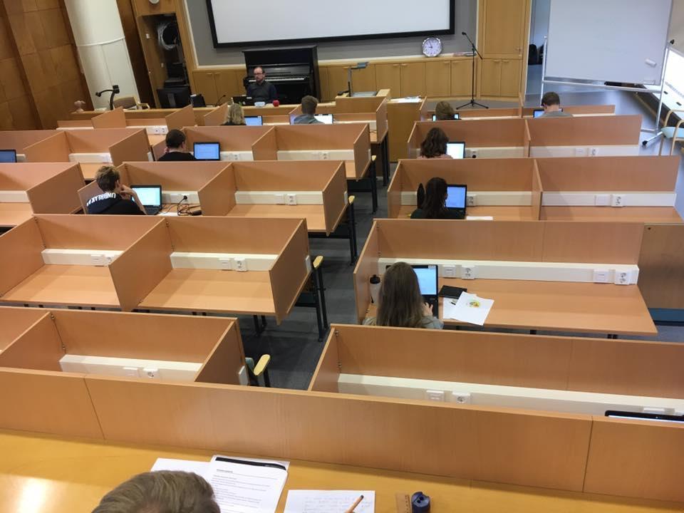 Maksut Perusmaksu on 14,00 ja kultakin aineelta 28,00. Tutkinnon hajautetusti suorittava maksaa perusmaksun jokaiselta tutkintokerralta. Maksu tarkistusarvostelusta on 50,00.