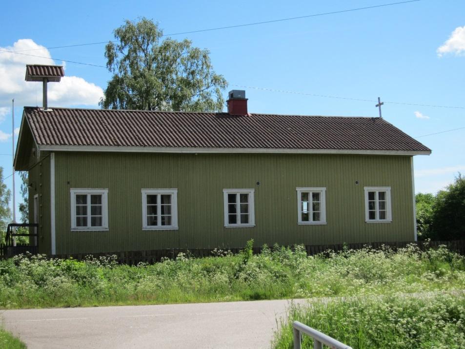LUKULA 684-415-6-22 Vasaraistentie 132, Vasarainen Luokka A: Suojeltava kohde. Lukula on entinen vähäinlasten koulu, joka valmistui vuonna 1888.