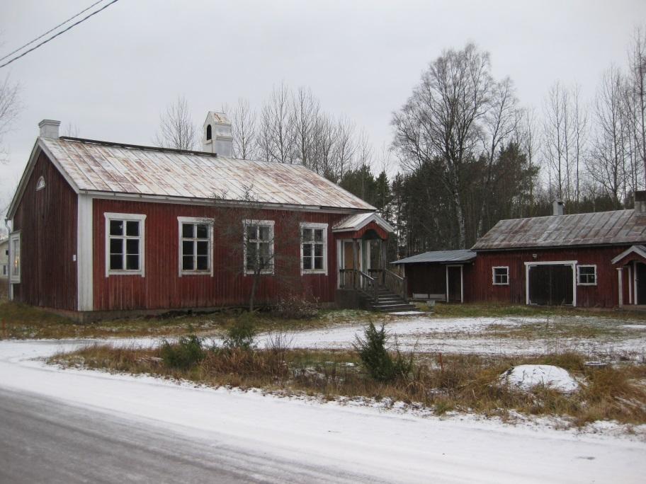 PIKKUKOULU 684-415-5-33 Vasaraistentie 30, Vasarainen Luokka A: Suojeltava kohde.