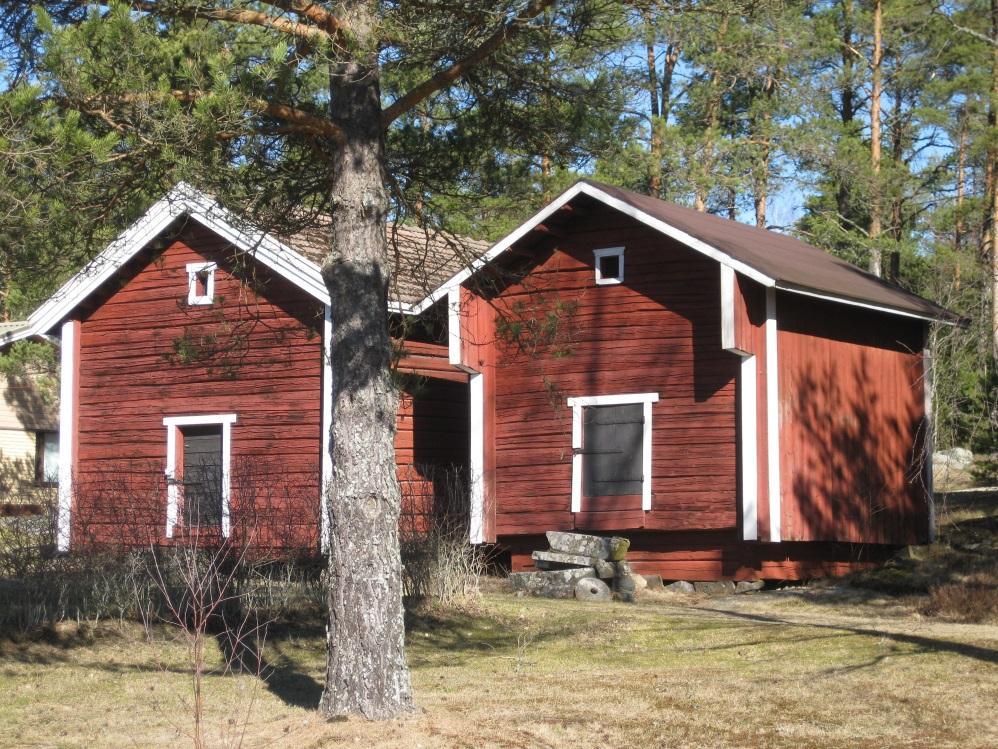 RAITANEN (aitat) 684-415-1-125 Kodisjoentie 368, Vasarainen Luokka A: Suojeltava kohde.