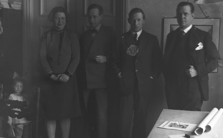 Turun Sanomien toimitusjohtaja Arvo Ketonen ja 29-vuotias arkkitehti Alvar Aalto sopivat keväällä 1928 uuden lehtitalon suunnittelusta