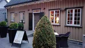 MATKAILIJOILLE MERKITYKSELLINEN VASTUULLISUUS MAJOITUS- JA RUOKAPALVELUISSA 37 VINKIT viestintään MAJOITUSPAIKOILLE Matkailijalle merkitsevät: Maisema, lähiympäristö, jossa lomailee Itse