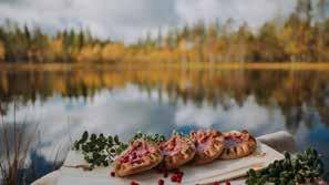 Ruokapaikka voi toimia ruokakulttuuriasioiden kouluttajana ulkomaalaisille. Kuva: Aitoja makuja/julia Kivelä Ruoka on ruokailupaikoissa kokemuksen keskiössä.