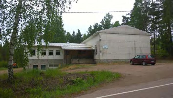 Maannos on samanlainen myös painanteen ulkopuolella.