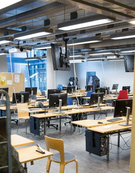 keskiverto rivikiltalainen! Killan perustaminen Ensimmäiset tietofuksit (n. 40 kpl) aloittivat opintonsa TKK:ssa syksyllä 1984.