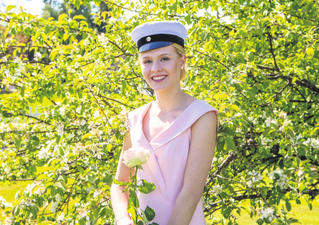 TORSTAINA 15. ELOKUUTA 2019 VIIKKO 33 PYHÄJOEN LUKION TUOTTAMA JOUKKOJULKAISU Anna-Sofiasta tulee farmaseutti Anna-Sofian haave toteutui, kun hän pääsi opiskeleman yliopistoon.