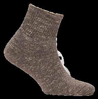 Antiseptisena materiaalina pellava sitoo ja luovuttaa kosteutta tehokkaasti ja sukat tuntuvat ihoa vasten kuivilta kosteanakin.