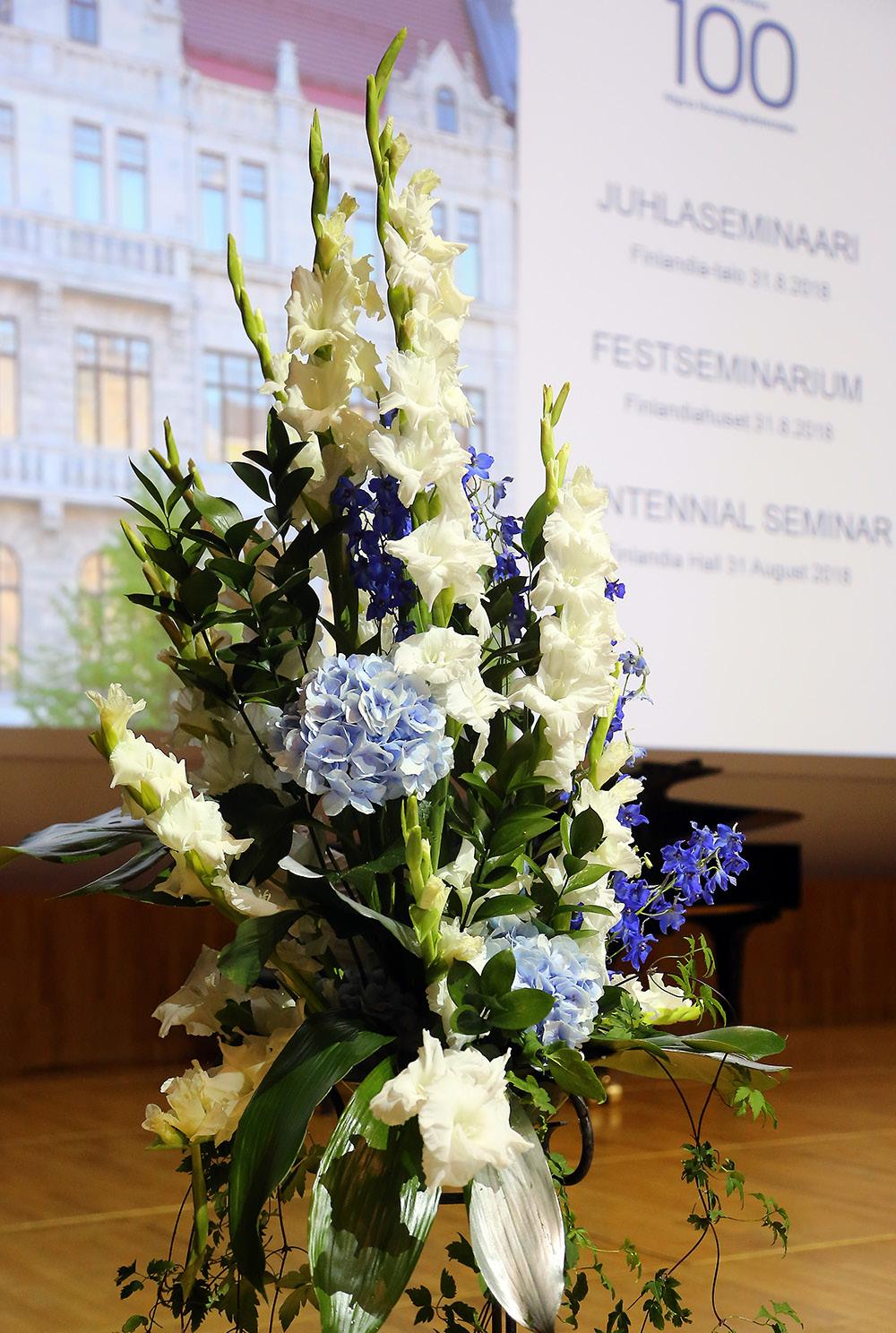 Seminaari jakaantui eurooppalaisen ja kansallisen ulottuvuuden tarkasteluun yhdistäen mielenkiintoisella tavalla kaksi puhujaa samasta teemasta mutta eri näkökulmista.