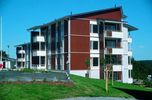 RAISION ASUNTOMESSUJEN 1997 PUUKERROSTALOT Sijainti: Jerenpiha 2, 4 ja 6, 21120 Raisio Alueen / rakennuksen käyttötarkoitus: Asuinkerrostalo Kerrosala-neliömetrit: 2 550 k-m² Asuntojen lukumäärä: 42