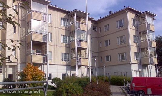 ASUNTO OY PORVOON ALEKSANTERINKATU 29 Sijainti: Aleksanterinkatu 29, 06100 Porvoo Alueen / rakennuksen käyttötarkoitus: Asuinkerrostalo Kerrosala-neliömetrit: 2 498 k-m² Asuntojen lukumäärä: 24