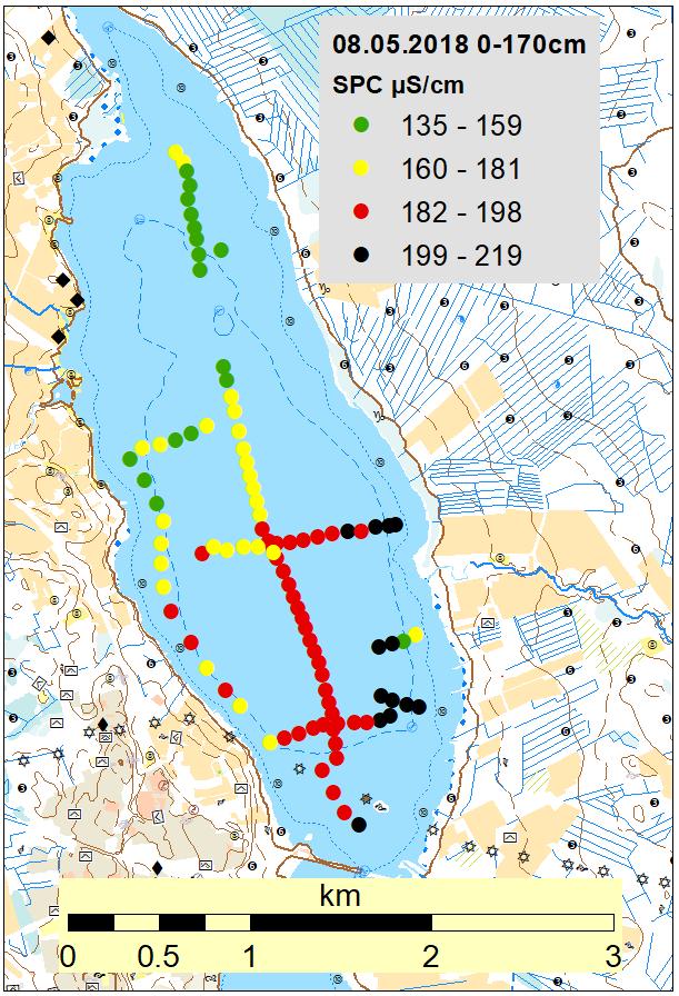 a) b) Kuva 60a Junttiselän veden keskimääräinen sähkönjohtavuus (µs/cm) syvyysvälillä 0 170 cm 8.5.2018. Mittaukset on suoritettu jäidenlähtöpäivänä.