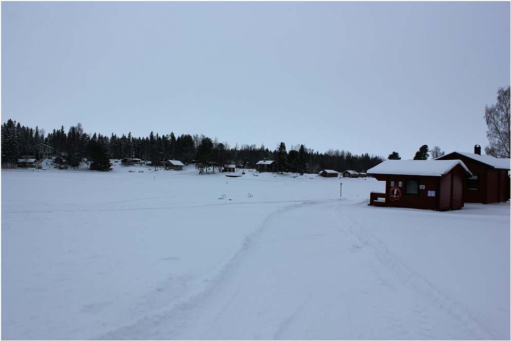 45 Kuva 31. Sommarösundin uimaranta. (Heidi Kangasluoma) Södrä Vallgrundin Sommarösundin uimarannan (tässä Sommarösundin uimarannan) hiekkarannan pituus on noin 40 metriä.