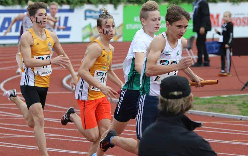 P15 4x100 metrin voittanut joukkue: Justus Luonela, Aleksi Rajaniemi, Danil Schröder ja Tuukka Koskinen