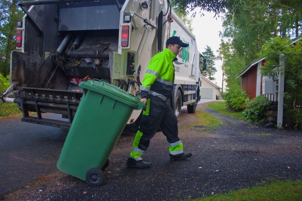 Yleiset jätehuoltomääräykset 1.10.2015 1.1.2020 5/40 Kaikilla kiinteistöittäiseen jätteenkuljetukseen kuuluvilla tulee olla käytössään poltettavan jätteen jäteastia.