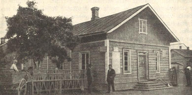 J.G. Vinbergin sekatavararauppa Ensimmäisen liikkeen perusti Johan Gustav Vinberg 1876