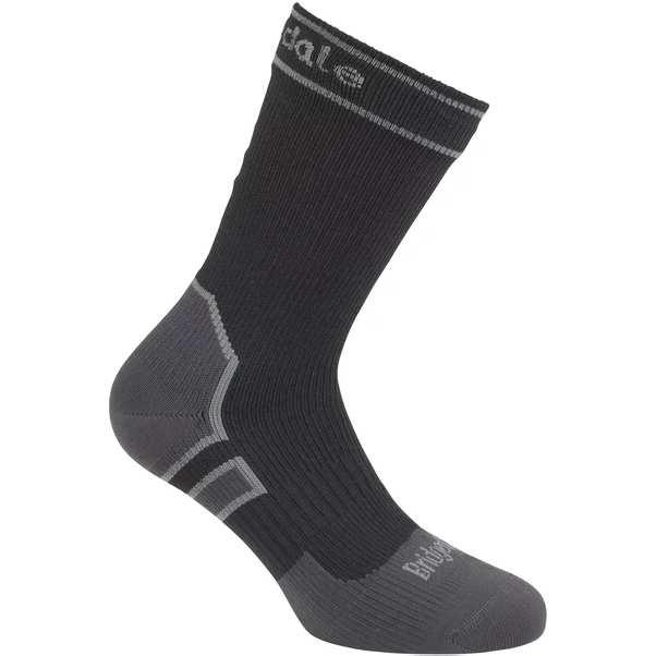 Bridgedale Storm Sock Lightweight Boot 40 Täysin vedenpitävä sukka on mainioa valinta esimerkiksi retkeilyyn ja pyöräilyyn.
