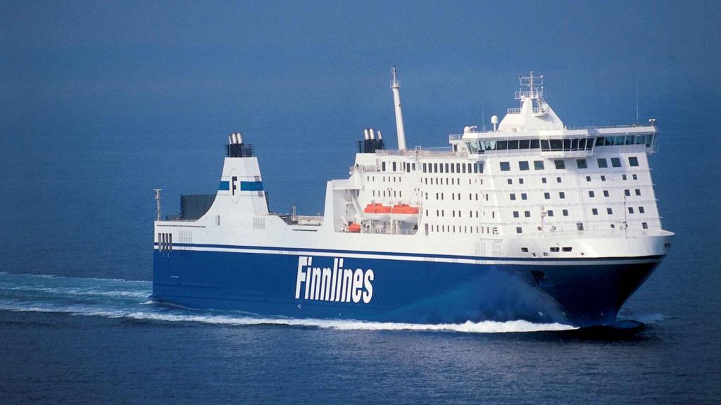 Laiva ROPAX-laivat Finnlines Modernit, vuonna 2006 ja 2007 valmistuneet ja sykysllä 2016 yleisiltä tiloiltaan uudistetut Starluokan alukset liikennöivät Helsingin ja Travemünden välillä.