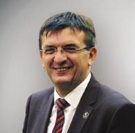 JULKINEN TARKASTUS EUROOPAN UNIONISSA 117 YLEISTÄ ORGANISAATIO JOHTAJA PRESIDENTTI Tri László Domokos nimitettiin 5. heinäkuuta 2010. TOIMIKAUSI 12 vuotta, joka voidaan uusia.