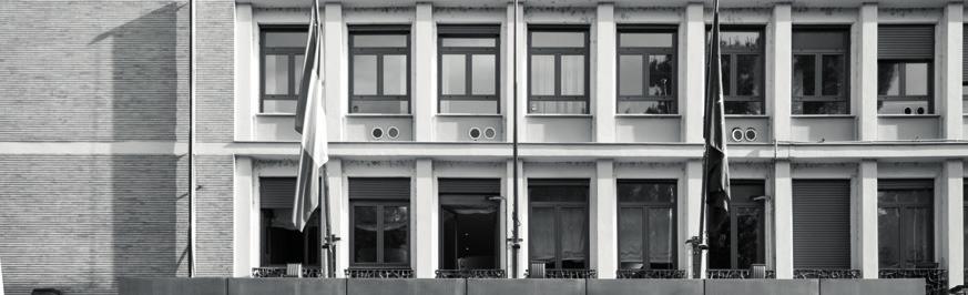 JULKINEN TARKASTUS EUROOPAN UNIONISSA 127 ITALIA CORTE DEI CONTI Vuodesta 1948 Perustettu alun perin vuonna 1862 Verkkosivusto: www.corteconti.