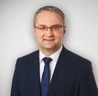 84 VIRO RIIGIKONTROLL YLEISTÄ ORGANISAATIO JOHTAJA PÄÄJOHTAJA Janar Holm nimitettiin 7. maaliskuuta 2018, ja hän astui virkaansa antamalla virkavalan Riigikogussa 9. huhtikuuta 2018.