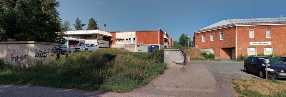 Etelän ja idän puolella alue rajautuu puistoalueeseen ja pohjoisessa