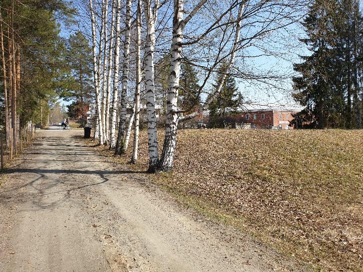 rakennetuista Palokan liikekeskuksen rakennuksista.