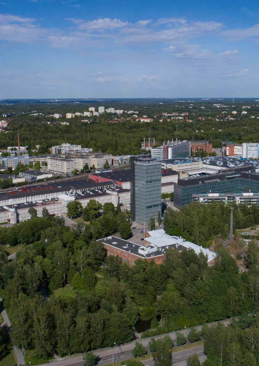 T AUTOAIKAT, pihakansi Vieraspaikat 7 kpl Yhteiskäyttöauton autopaikka (sähköauton lataus) 3 81 80 79 78 77 76 Ajo pihakannelle ja pysäköintihalliin 163 8 A 4 trömbergintie 4 kesällä 018 ennen