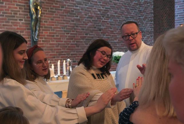 TÄRKEÄÄ TIETOA VANHEMMILLE Lokakuussa maanantaina 7.10. klo 18 Malmin kirkolla pidetään infoilta, johon ovat tervetulleita nuoret ja vanhemmat.