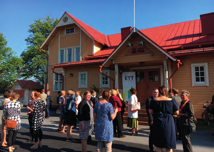 Tilaisuuden juonsi ETT:n uusi toiminnanjohtaja Ina Toppari. Edesmenneen toiminnanjohtaja Pirjo Kortesniemen muistorahaston perustamissanat lausui ETT:n hallituksen puheenjohtaja Juha Nousiainen.