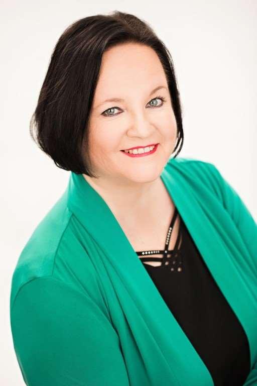 Heli Bergström Koulutus: TkT, KM, MBA, AmO, NTM, useat sertifioinnit Nykyiset työt: HHAOKK (2016 ->): lehtori opettajankoulutuksessa, oppilaitosten johdon ja esimiesten valmentaja, johtamisen tutkija