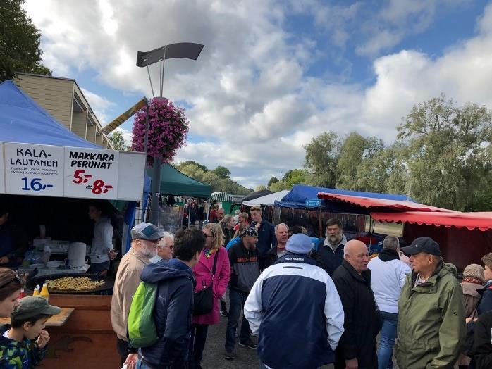 Rauman XXXI silakkamarkkinat säilöttiin kunnialla http://www.verkkoviestin.fi/lionsraumareimari/ajankohtaista/rauman_xxxi_silakkamarkkinat_sailottin_kunnialla/ Markkinat ovat tältä syksyltä ohi.