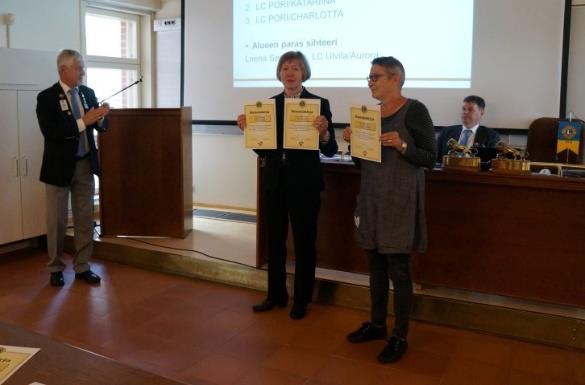 Molemmissa seminaareissa piirikuvernööri Aarno Niemi käytti puheenvuoron ajankohtaisista