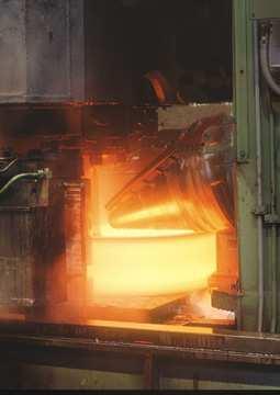 Wärtsilä s holdings In July Wärtsilä, SKF and Rautaruukki signed an agreement to sell the operating companies owned by Oy Ovako Ab.