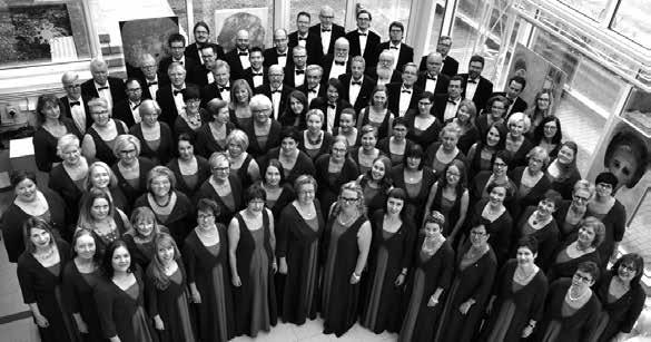 Pelkonen on esiintynyt suurissa kirkkomusiikkiteoksissa ja lukuisten suomalaisorkesterien solistina.