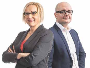 jossain vaiheessa osan puhelimet. Puhelimet takavarikoitiin siksi, että miliisi ei pitänyt tilanteen kuvaamisesta.