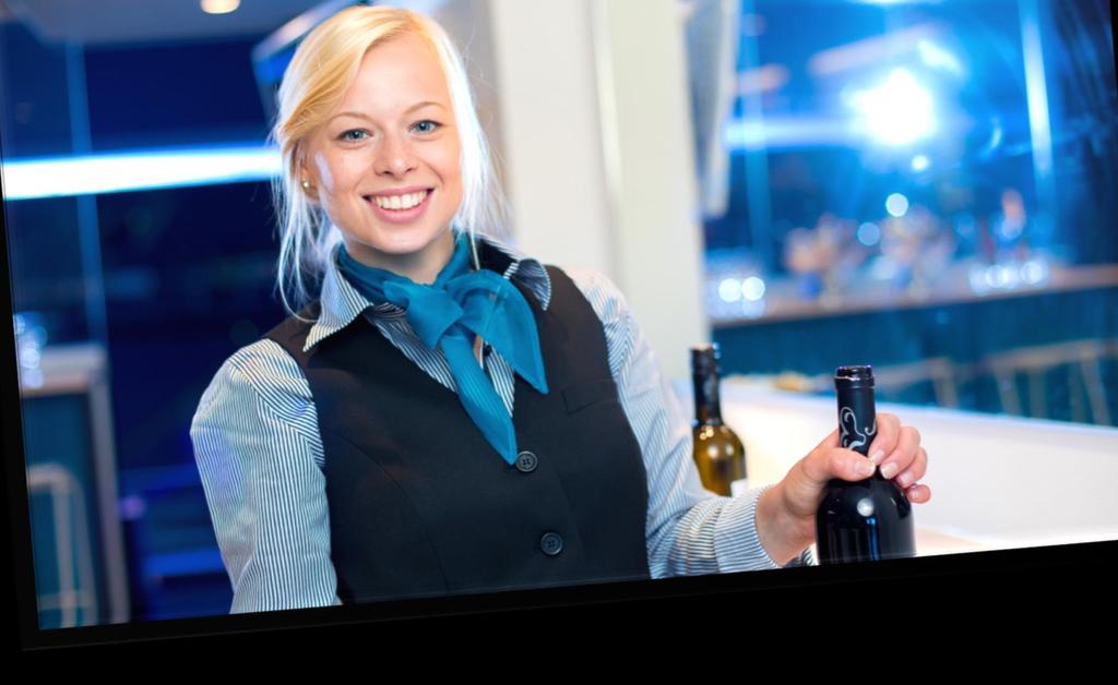 PREMIUM Suomimenu Tuhansien järvien ja kauniin luonnon makuja Jääkellarinlohta maa-artisokkaa ja tervasiirappia L,G Tyrskyluodon karpaloleipää ja paahdettua kukkakaalivaahtoa L Skagenröraa,