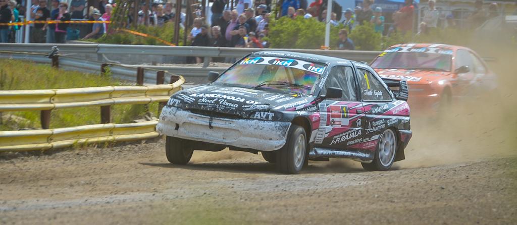 Joni-Pekka Rajala Tero Tukiainen on ollut tyytyväinen kauden aloitukseensa Autokrossi-luokan toista sijaa hallussaan pitävä Tero Tukiainen on väläytellyt erinomaista vauhtiaan alkukaudesta.