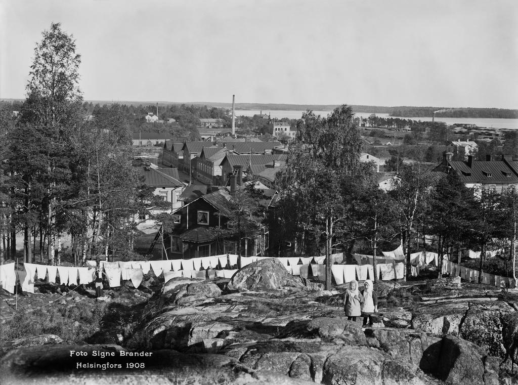 SUOMI OLI 100 VUOTTA SITTEN OLI KÖYHÄ MAATALOUSMAA.