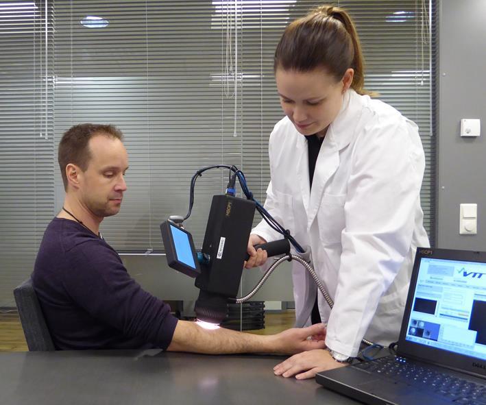 Ihosyöpä tarve paremmille hoidoille Lisenssisopimus VTT:n ja Jyväskylän Yliopiston kanssa Ihosyövän diagnosointiin liittyvät patentit ja tietotaito Hyperspektrikamera-järjestelmä Nopea,