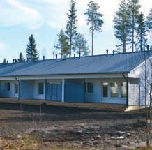 Rakentajilta täytyy löytyä muutostyöhalukkuutta, koska ostajilla on niin monenlaisia toiveita, kuvailee Reijo Hirvelä. Voimme esimerkiksi vaihtaa rivitalojen huonejärjestyksiä.