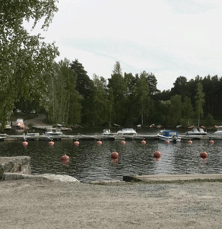 Loukonlahden satamayhdistys ry Yhdistyksen tarkoituksena on toimia Loukonlahden satamasta venepaikan vuokranneiden yhteistyöelimenä ja huolehtia muiden muassa sataman turvallisuuden kehittämisestä.