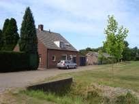 Afbeelding 7: Deijnschestraat 6 Deijnschestraat 8a, burgerwoning welke gelegen is direct naast nr 12.