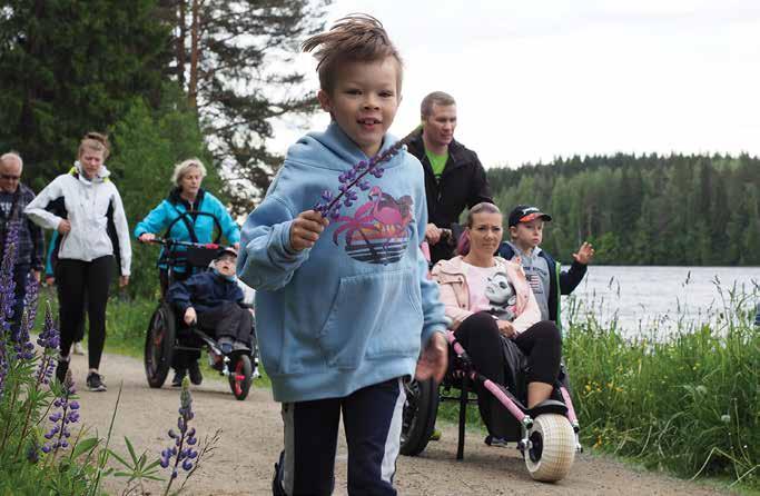 ERITYISLOMAT Erityislomilla lomaillaan vertaisseurassa Erityislomat on suunnattu kansanterveys-, potilas-, vammais- ja perhejärjestöjen kohderyhmille. Järjestöjen jäsenyyttä ei edellytetä.