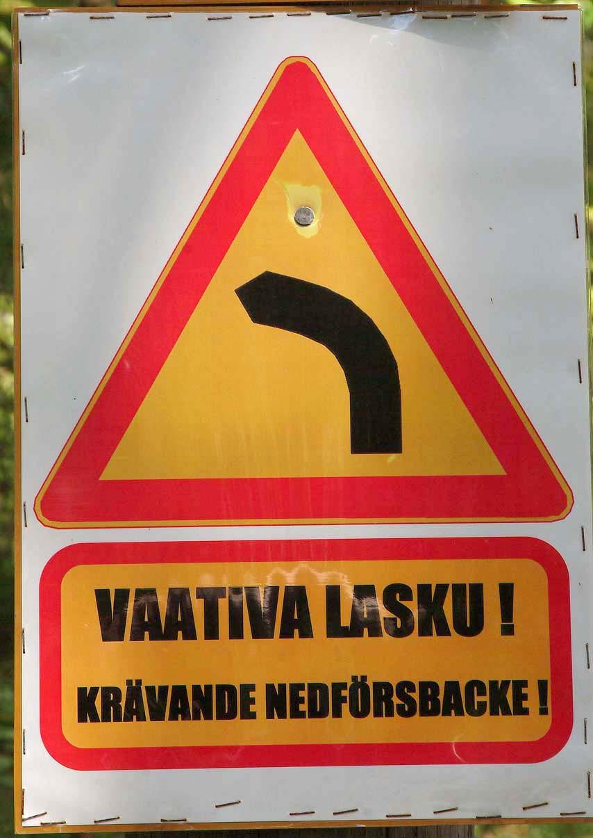 Suorittaminen Välikokeet ja tentit Lasket neljä tehtävää viidestä LH-tehtävä kokeisiin Kako saa olla mukana Ratkaisut 1998 alkaen netissä Pisterajat: 30+8 n 80 = 38.